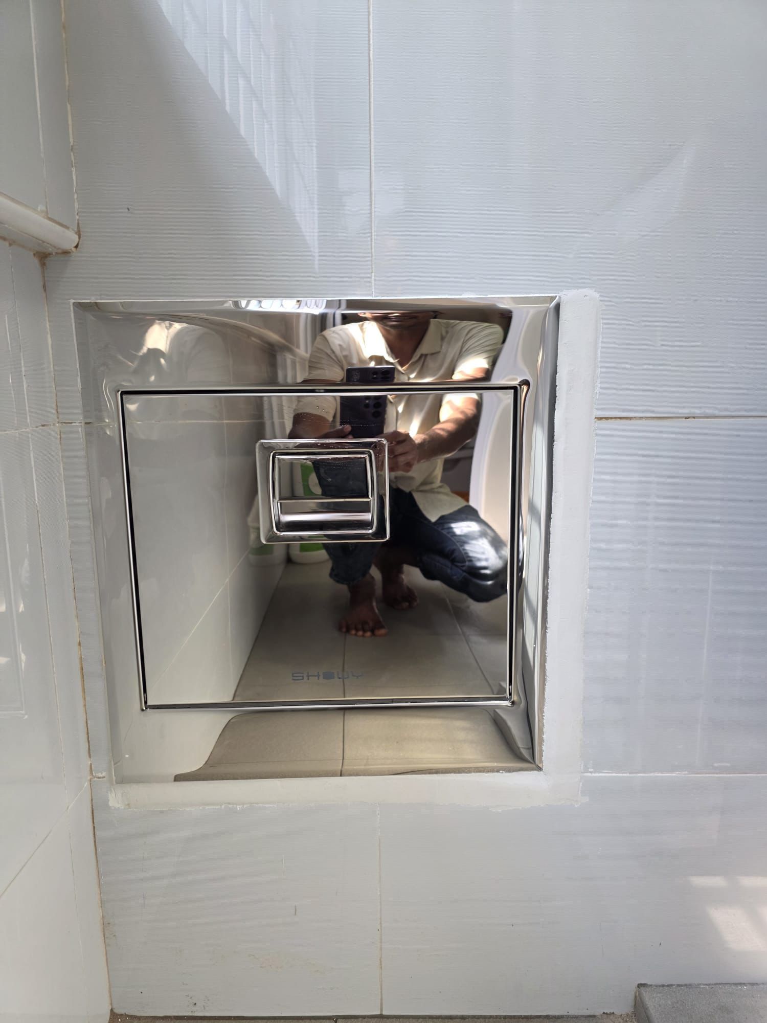 Rubbish chute handle repair Singapore