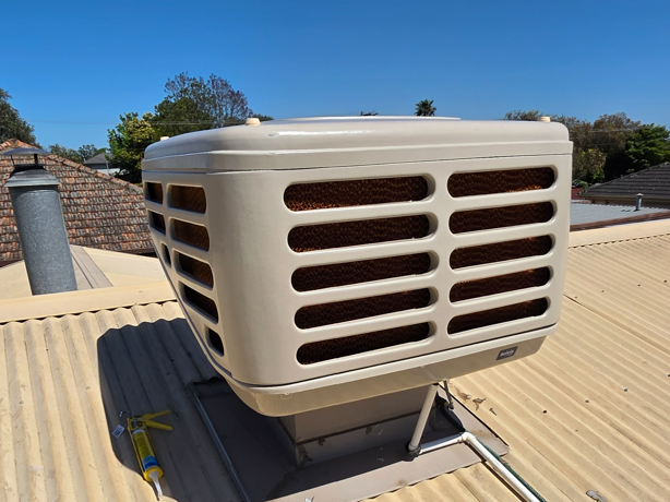 DK Mech split system install in Cranbourne