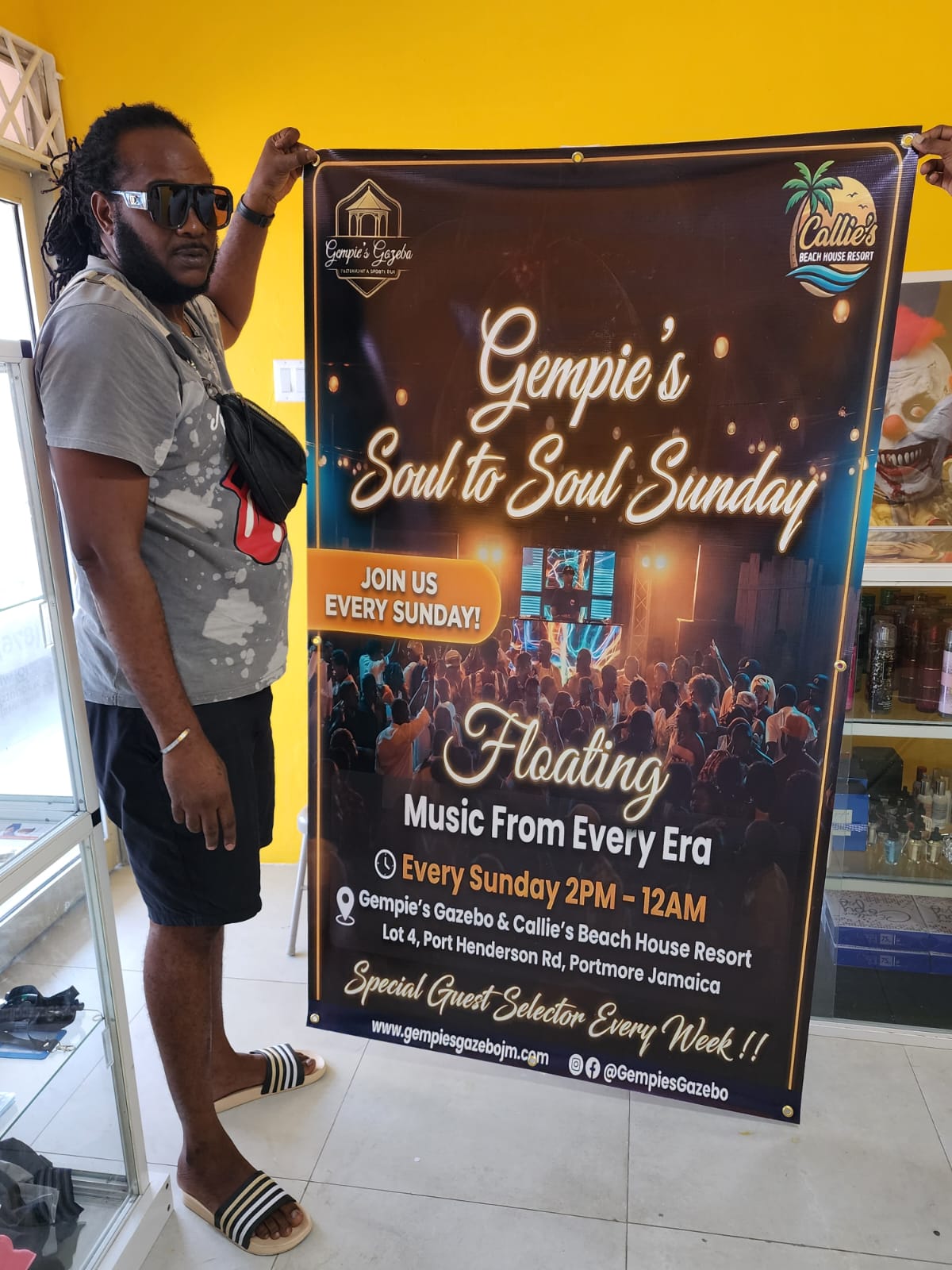 Gempie's Soul to Soul Sunday banner held at venue entrance