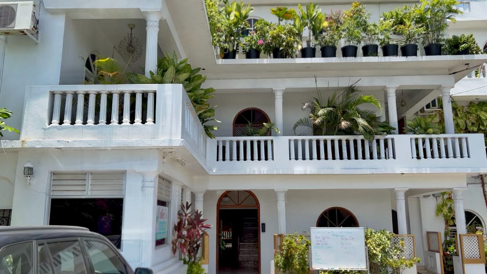 Gempie's Gazebo Main White Balcony Building