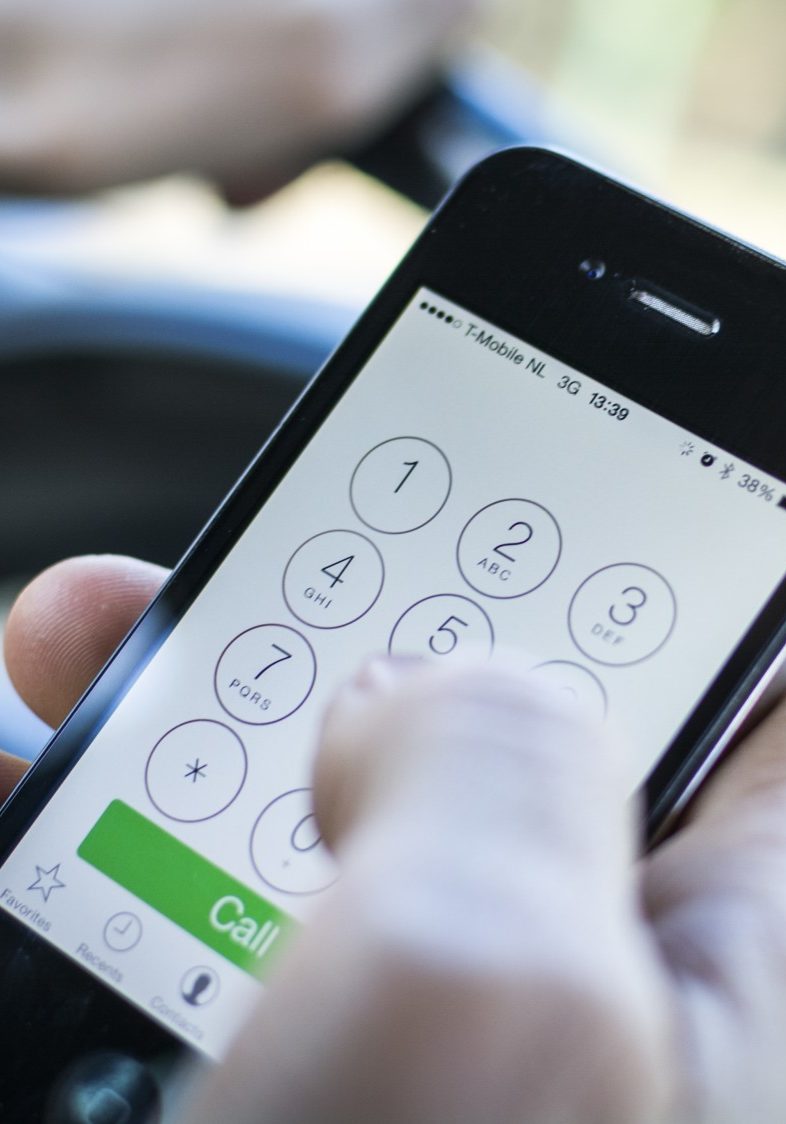 Calling in the car on mobile