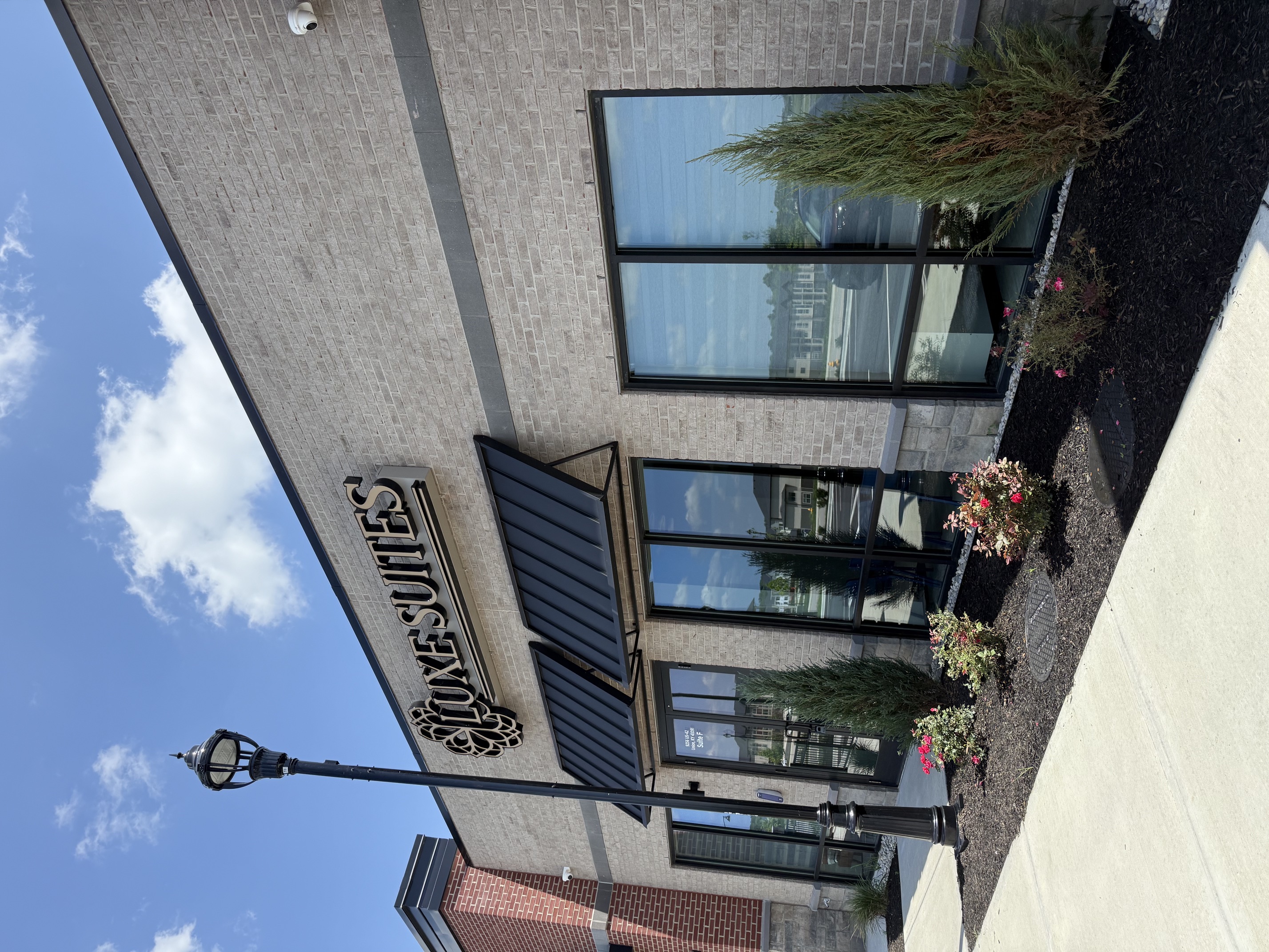 Luxe Suites building exterior — Ablaze Aesthetics studio in Union, Kentucky