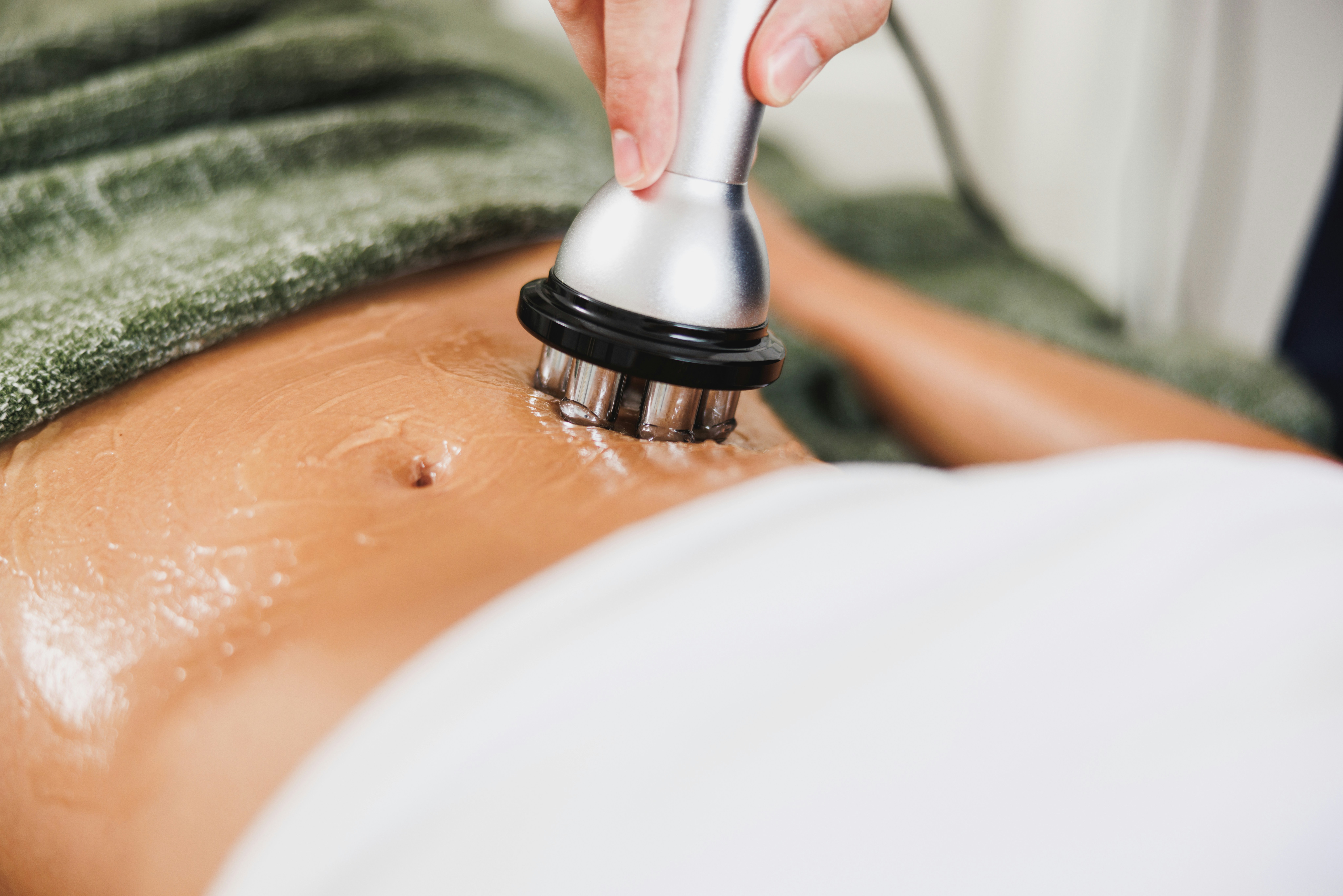 Non-invasive body contouring treatment at Ablaze Aesthetics in Union, Kentucky