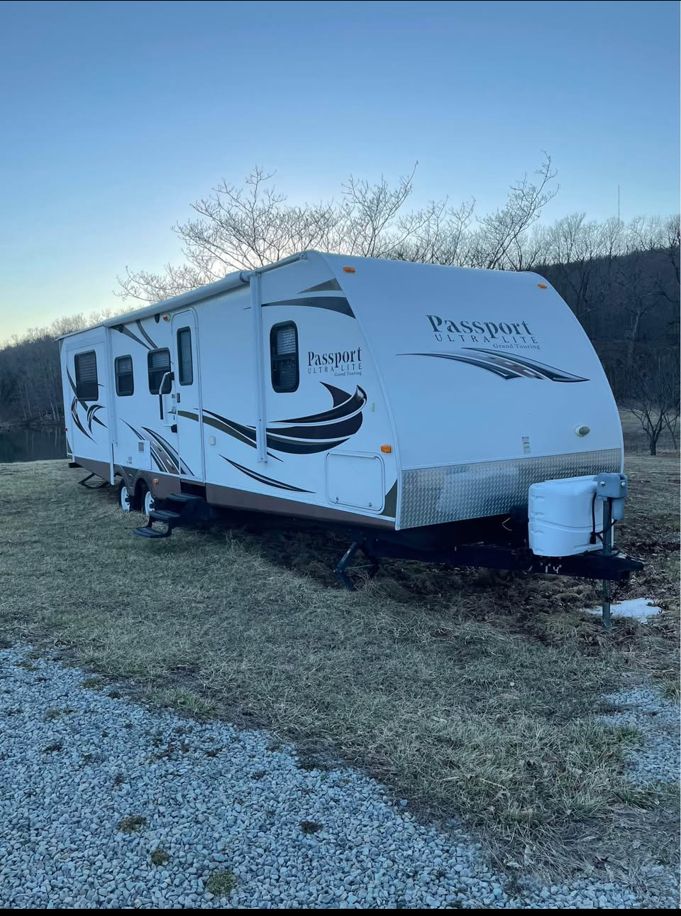 2014 Passport Ultra Lite 35ft Camper