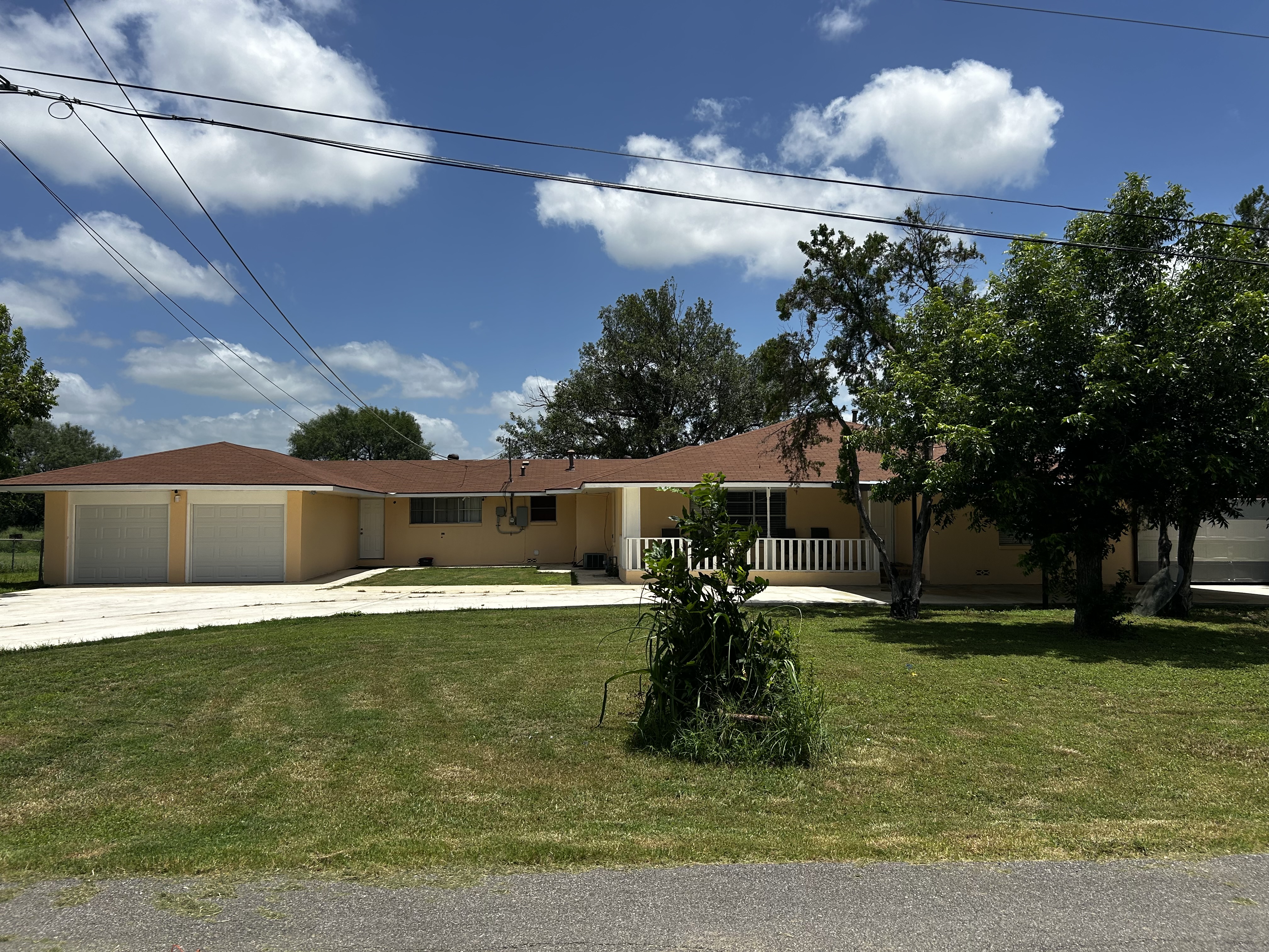 3660 Oma Dr Front Exterior