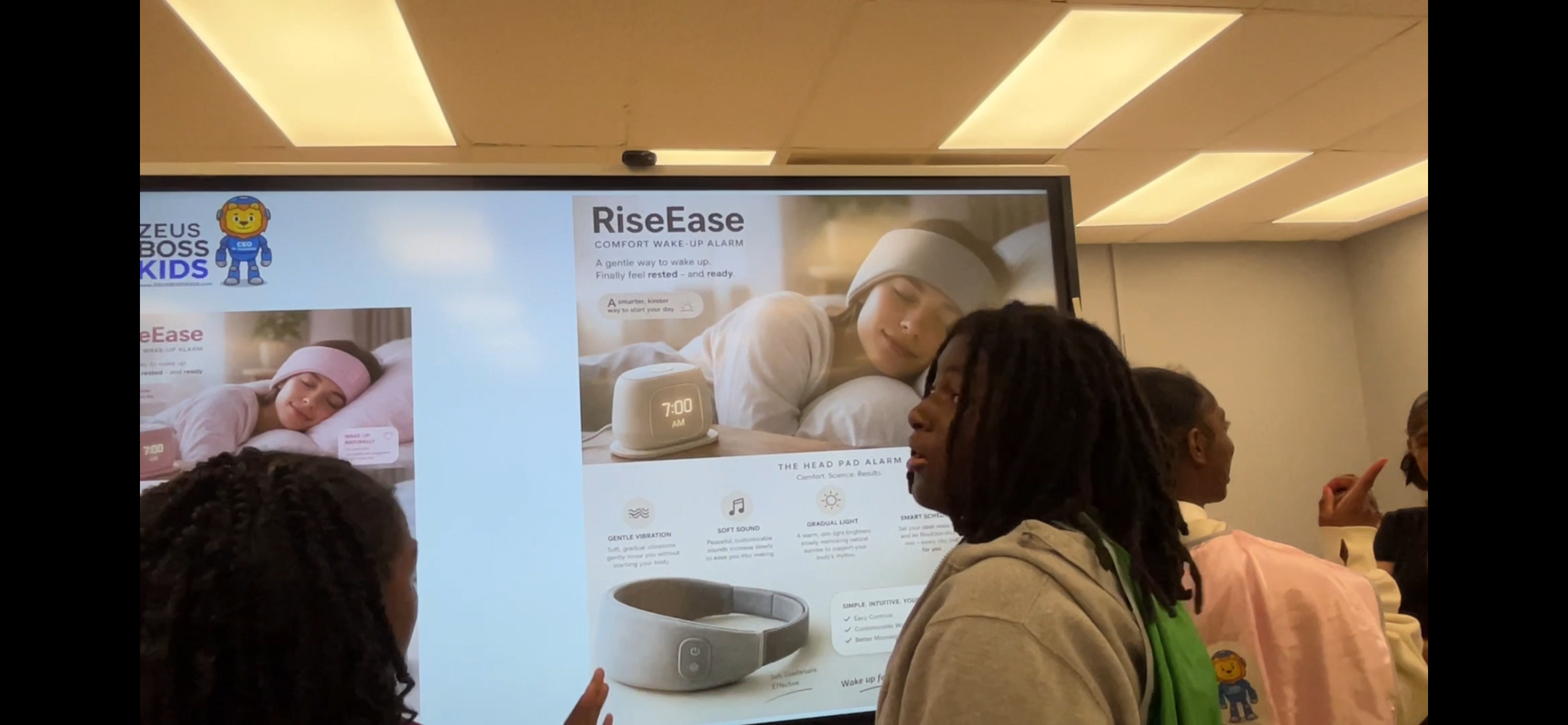 Students presenting their prototype