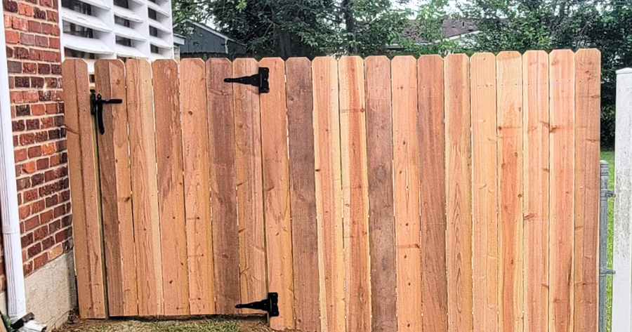wood fence build london ky