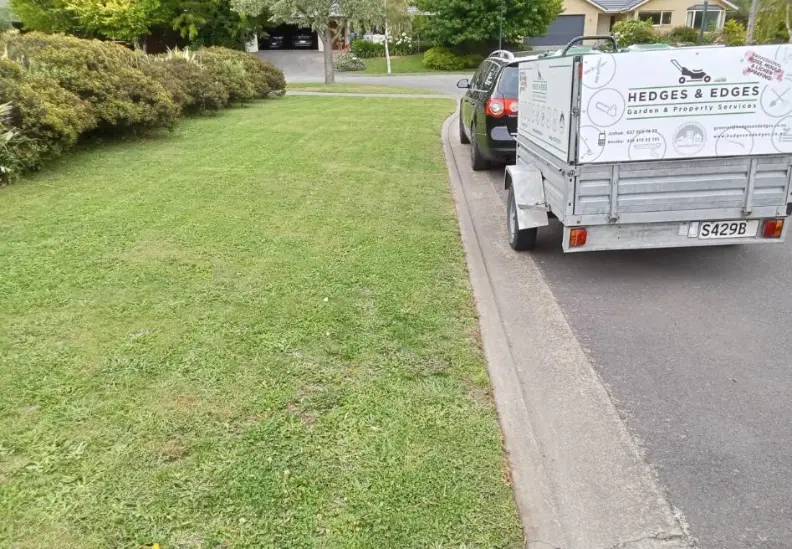 Lawn mowing with trailer