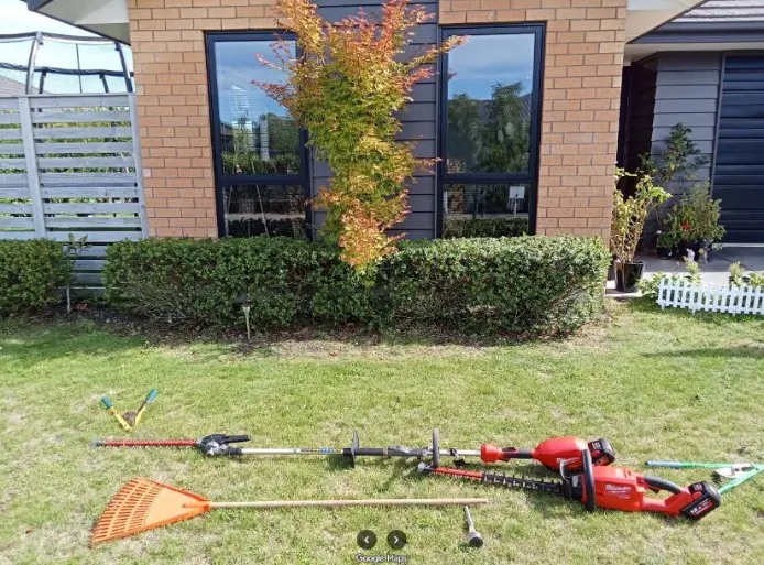 Trimming equipment