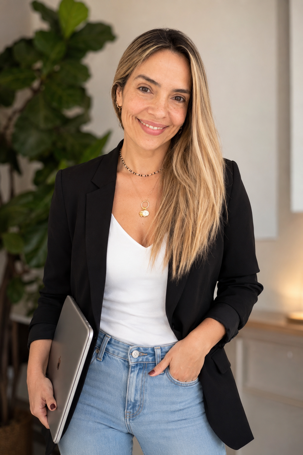 Marivi Mora - Estratega de Crecimiento