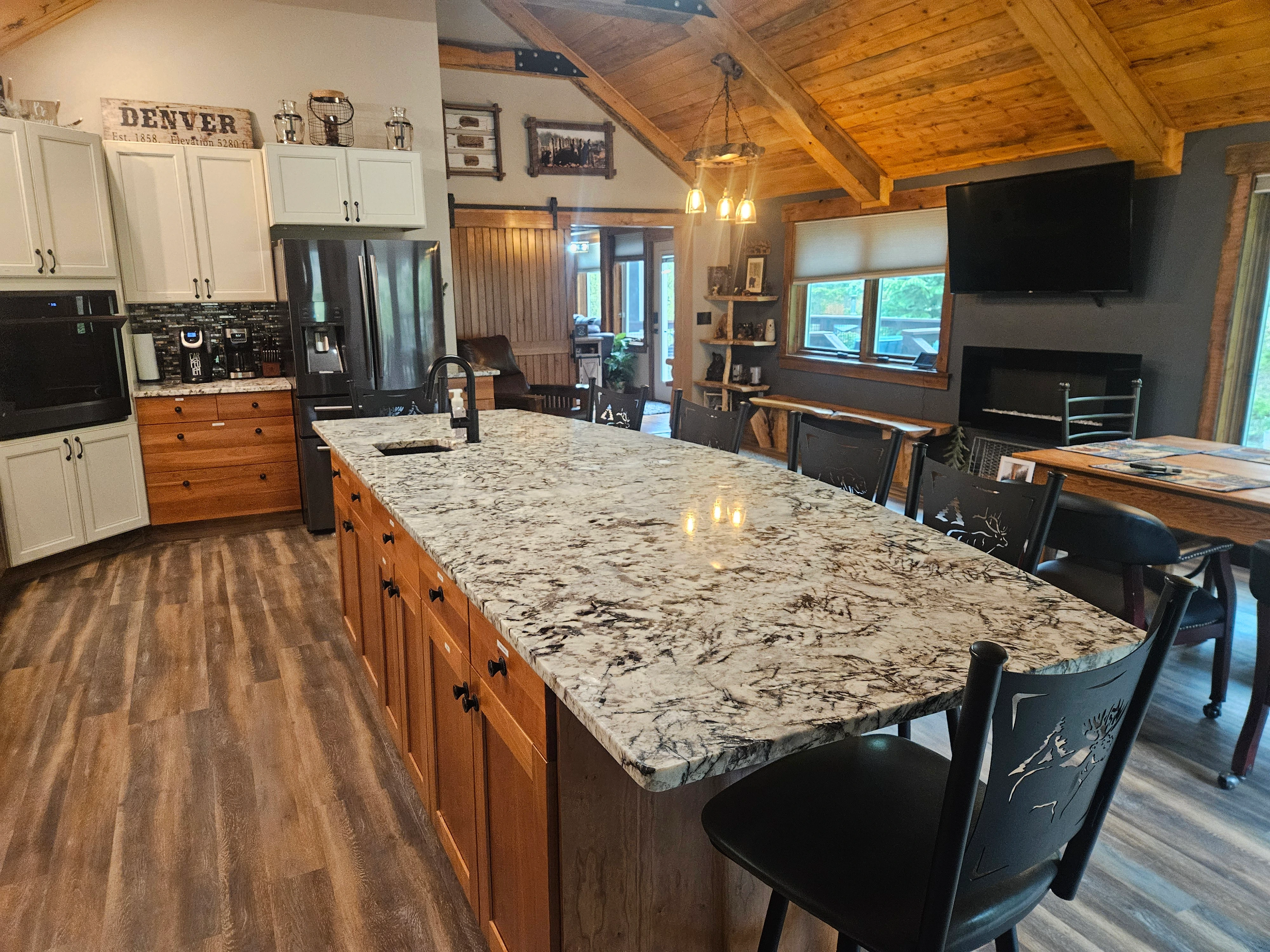 Sparkling Ventures professionally cleaned kitchen and dining area