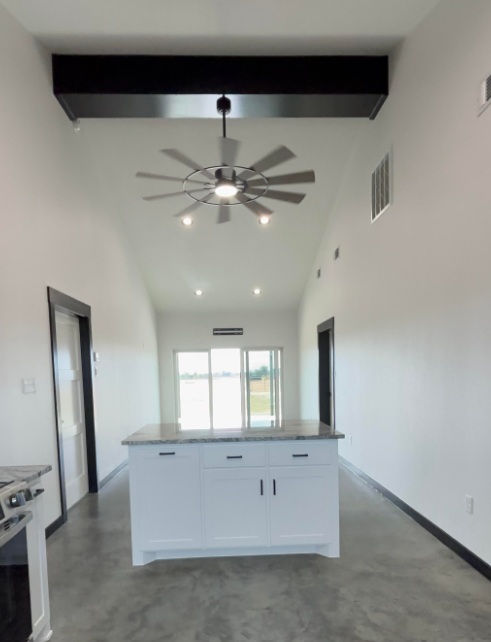 Custom Home— Stephenville, TX