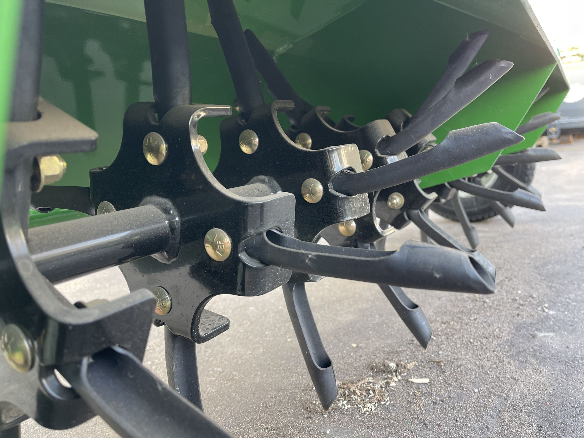 Core aeration equipment