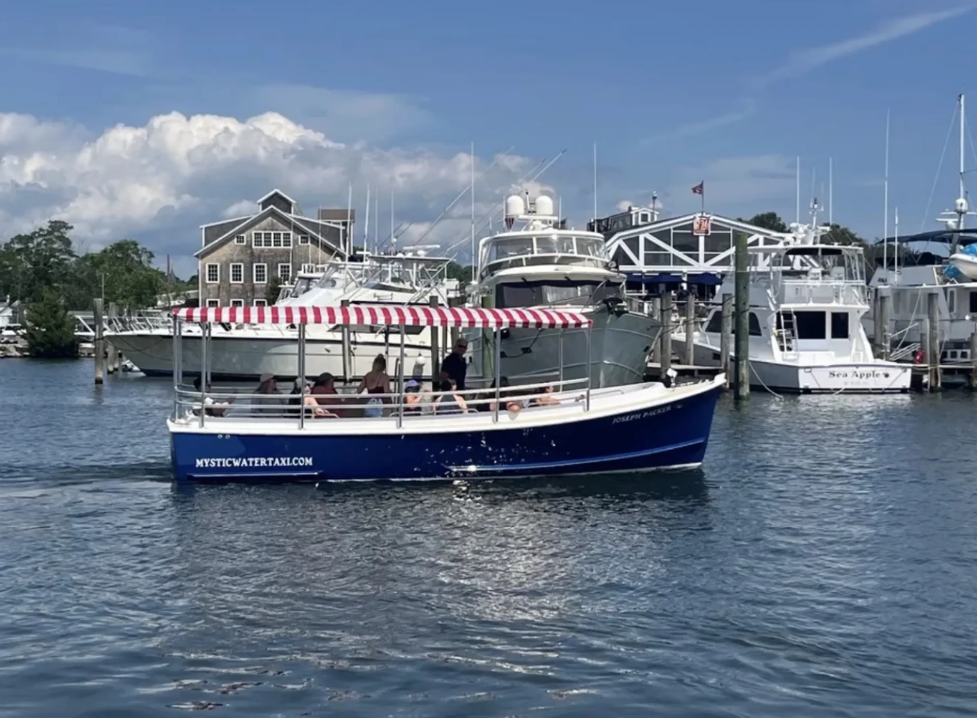 26 foot Duffy Lobsterman Launch at Ashley Marina Charleston SC