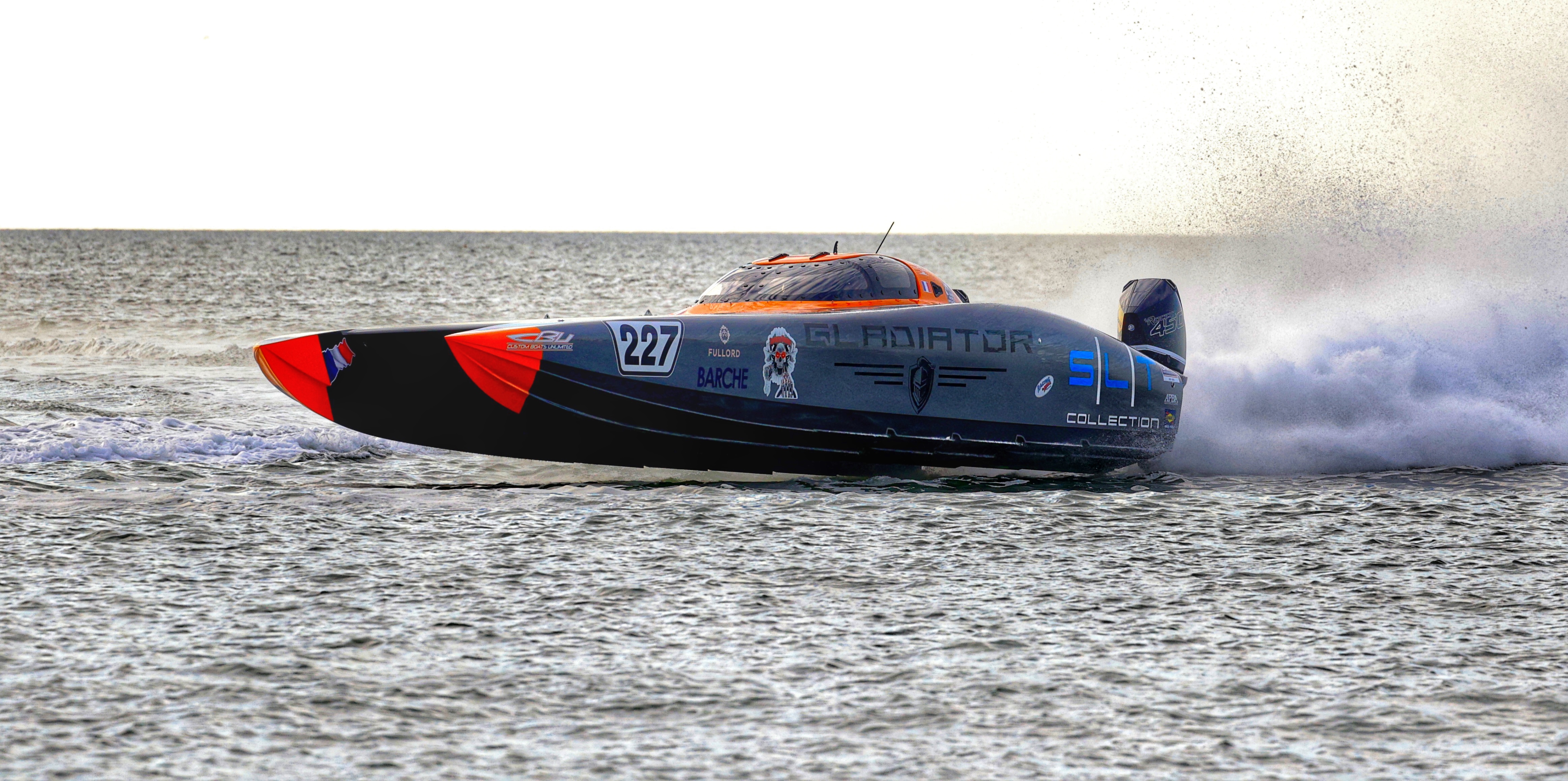 Gladiator Canados Boat