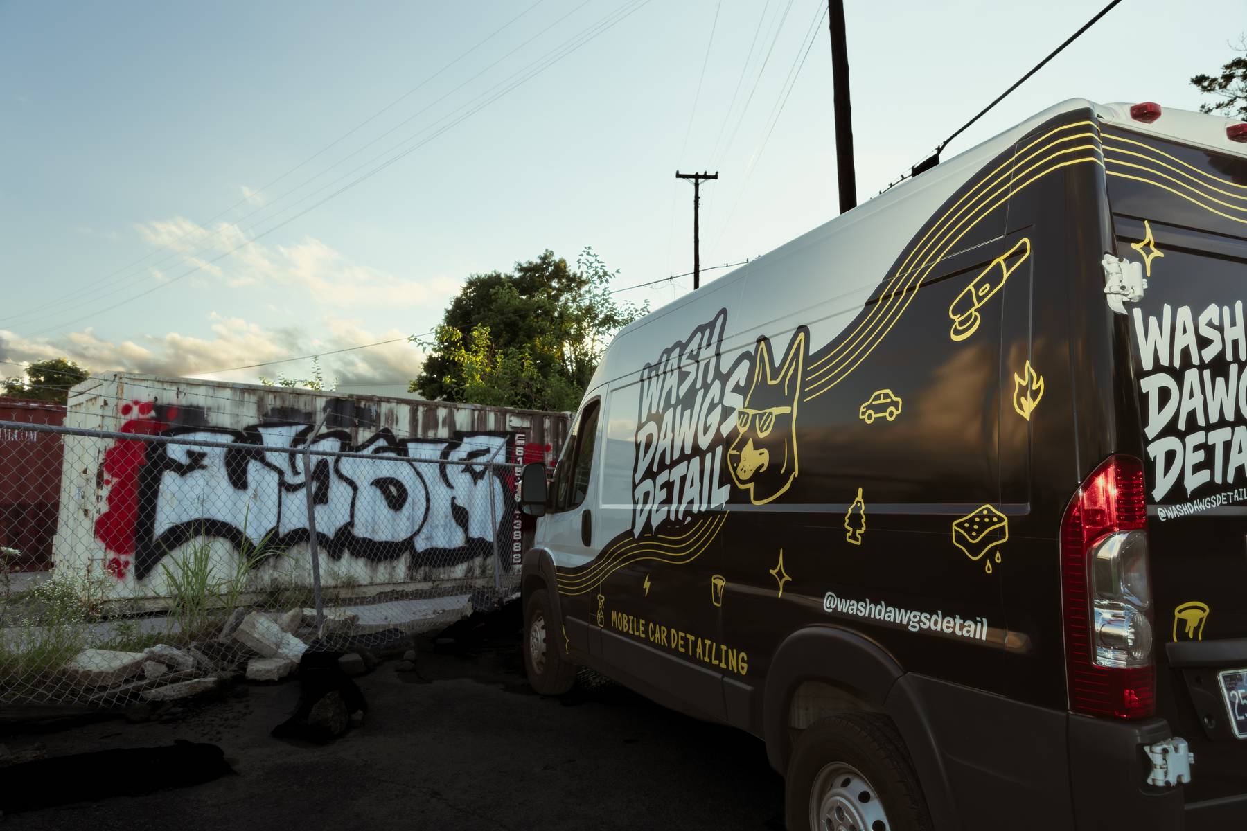 Wash Dawgs Detail Van