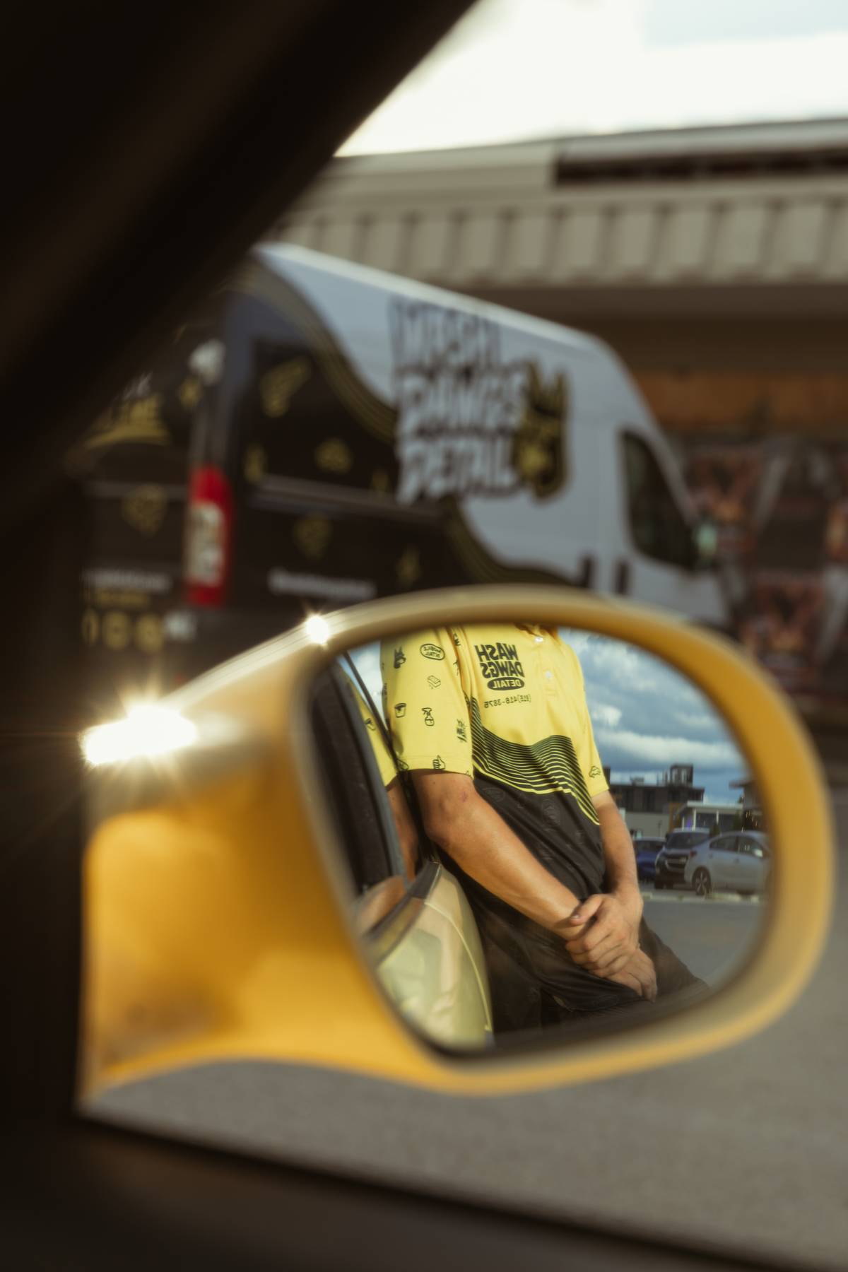 Wash Dawgs Detail mirror reflection