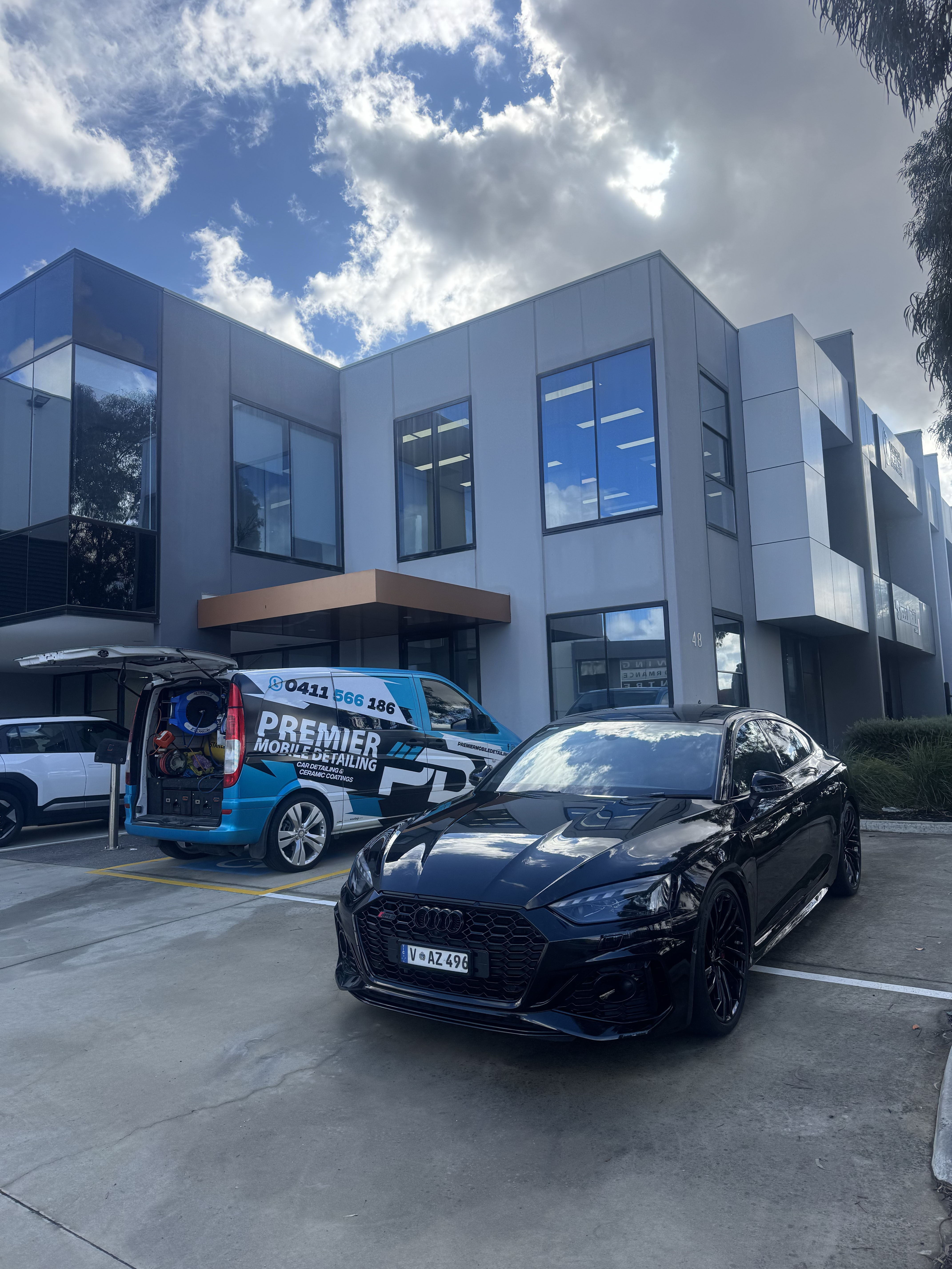 Mercedes Benz with flawless ceramic coating applied in Victoria