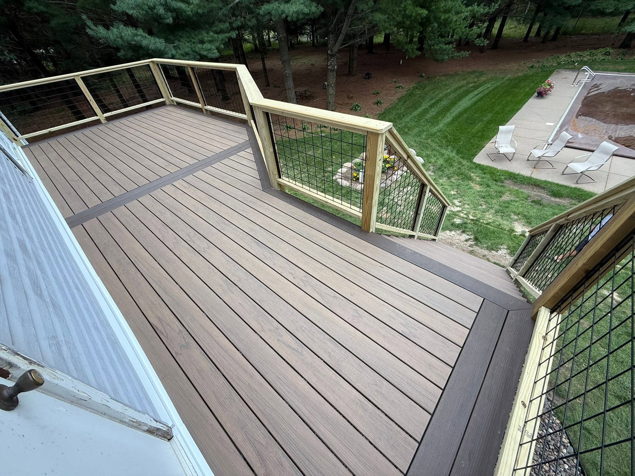 Composite Deck with Cable Railing - photo 1