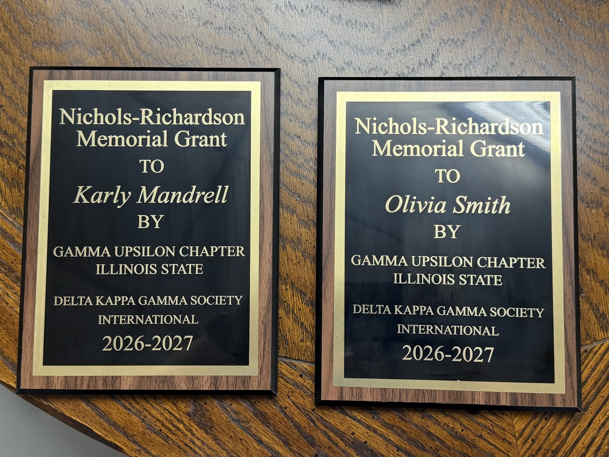 Plaques and trophies example 4