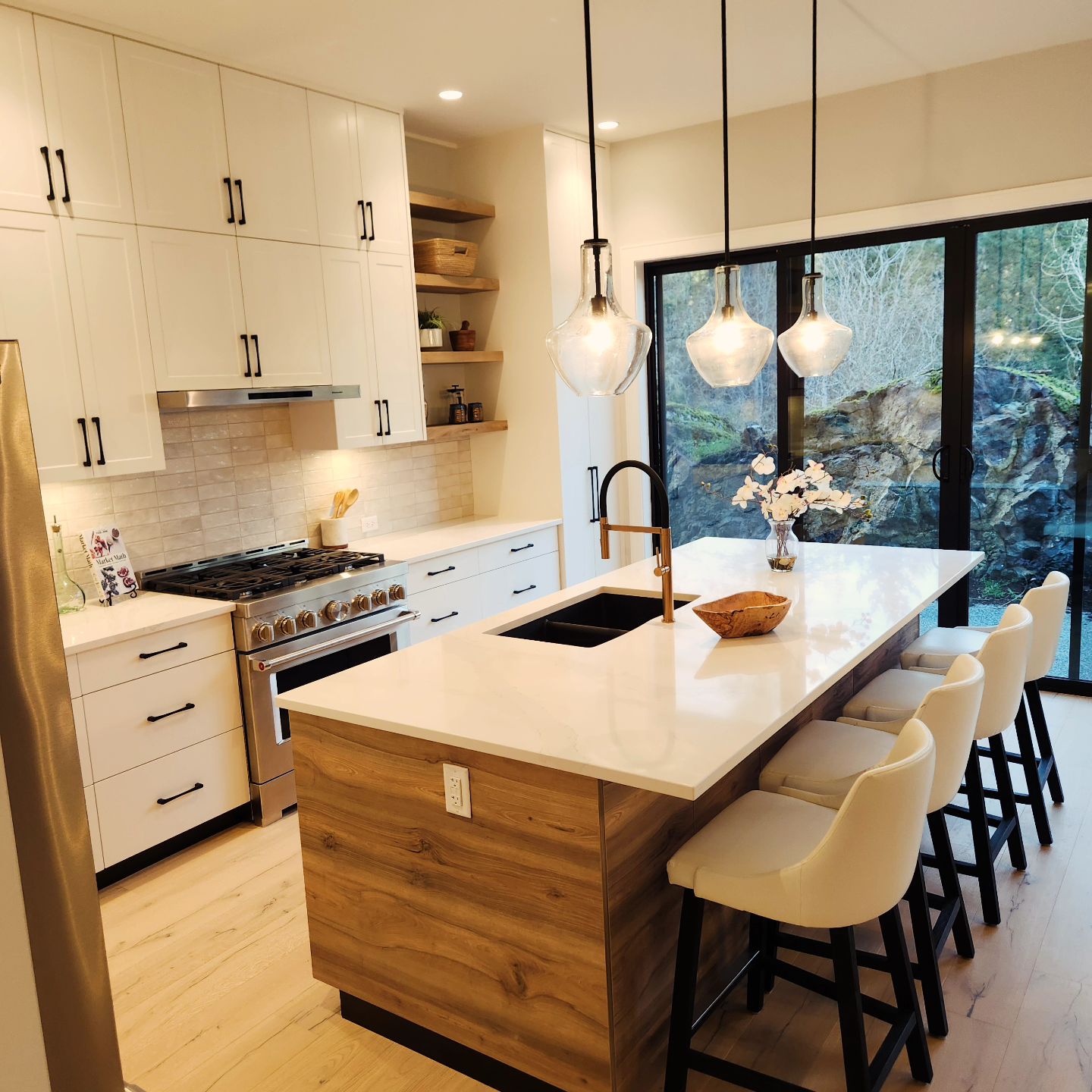 Beautifully Cleaned Kitchen