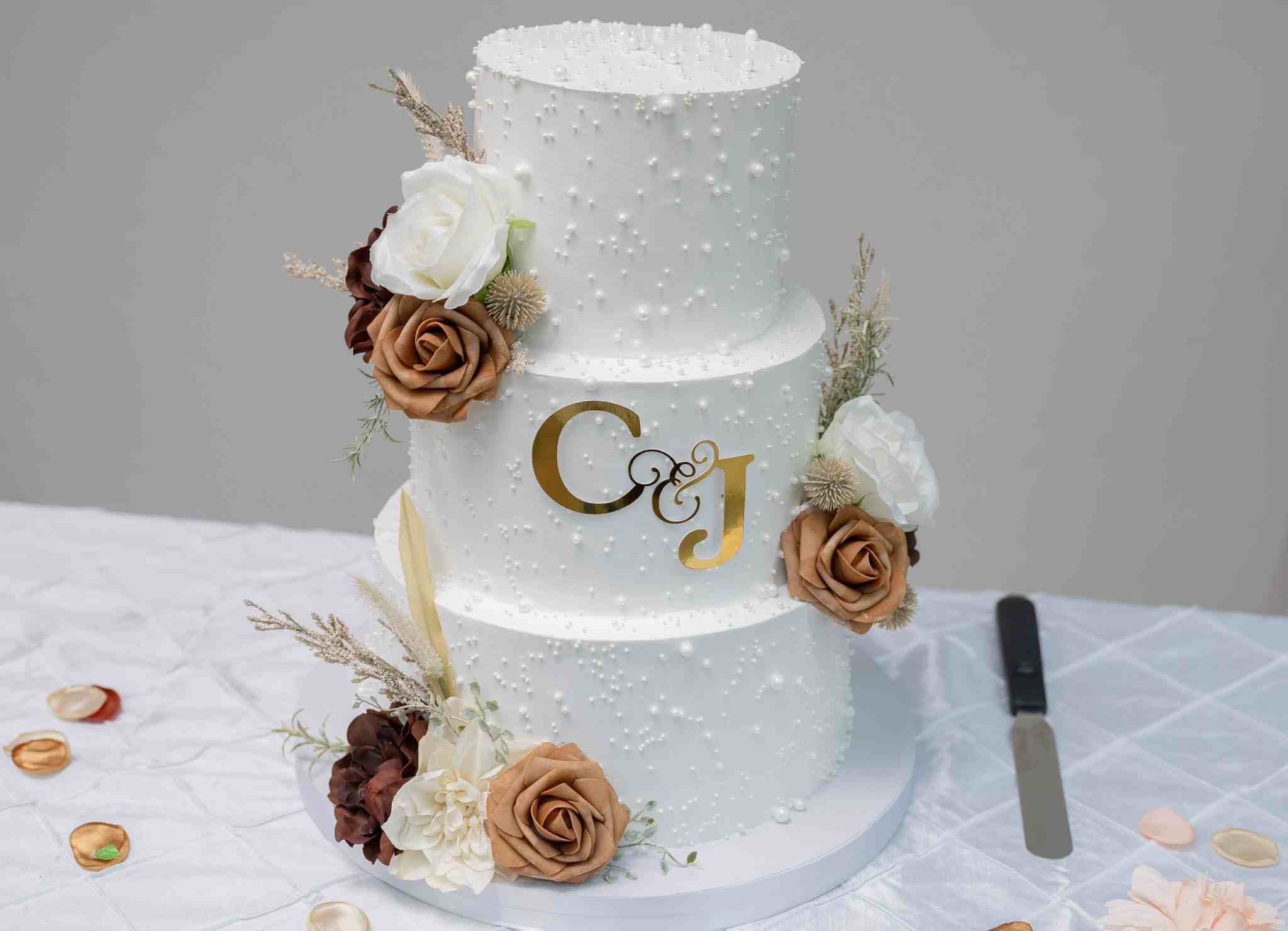 Elegant Tiered Wedding Cake