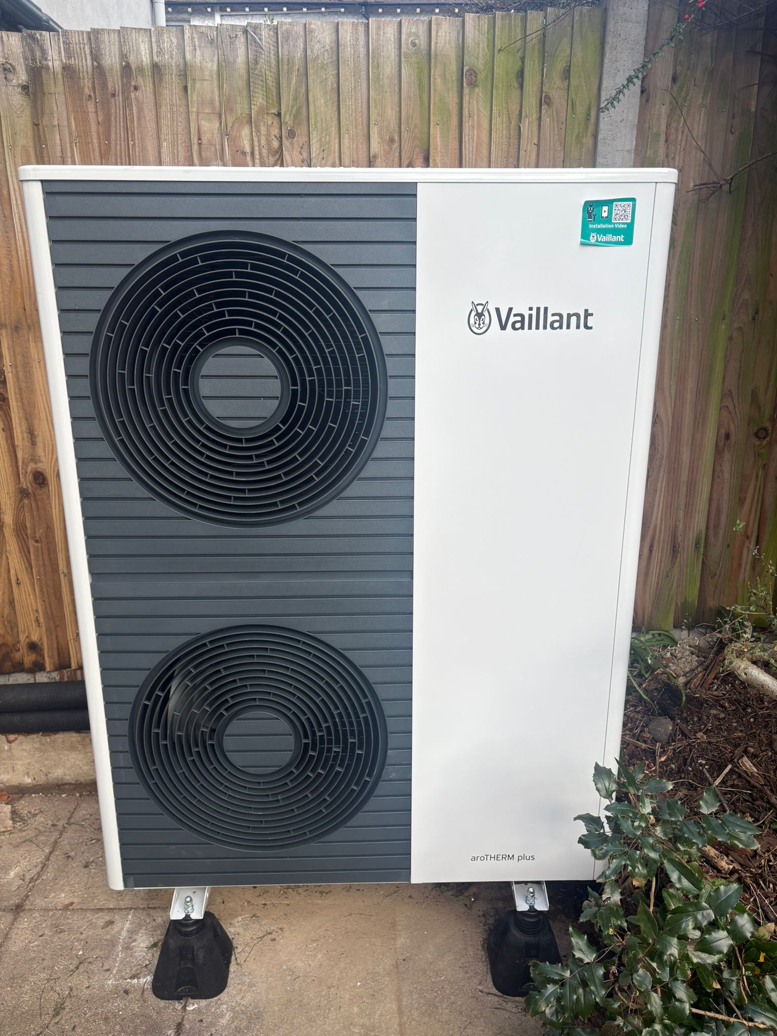 Vaillant aroTHERM plus heat pump installation