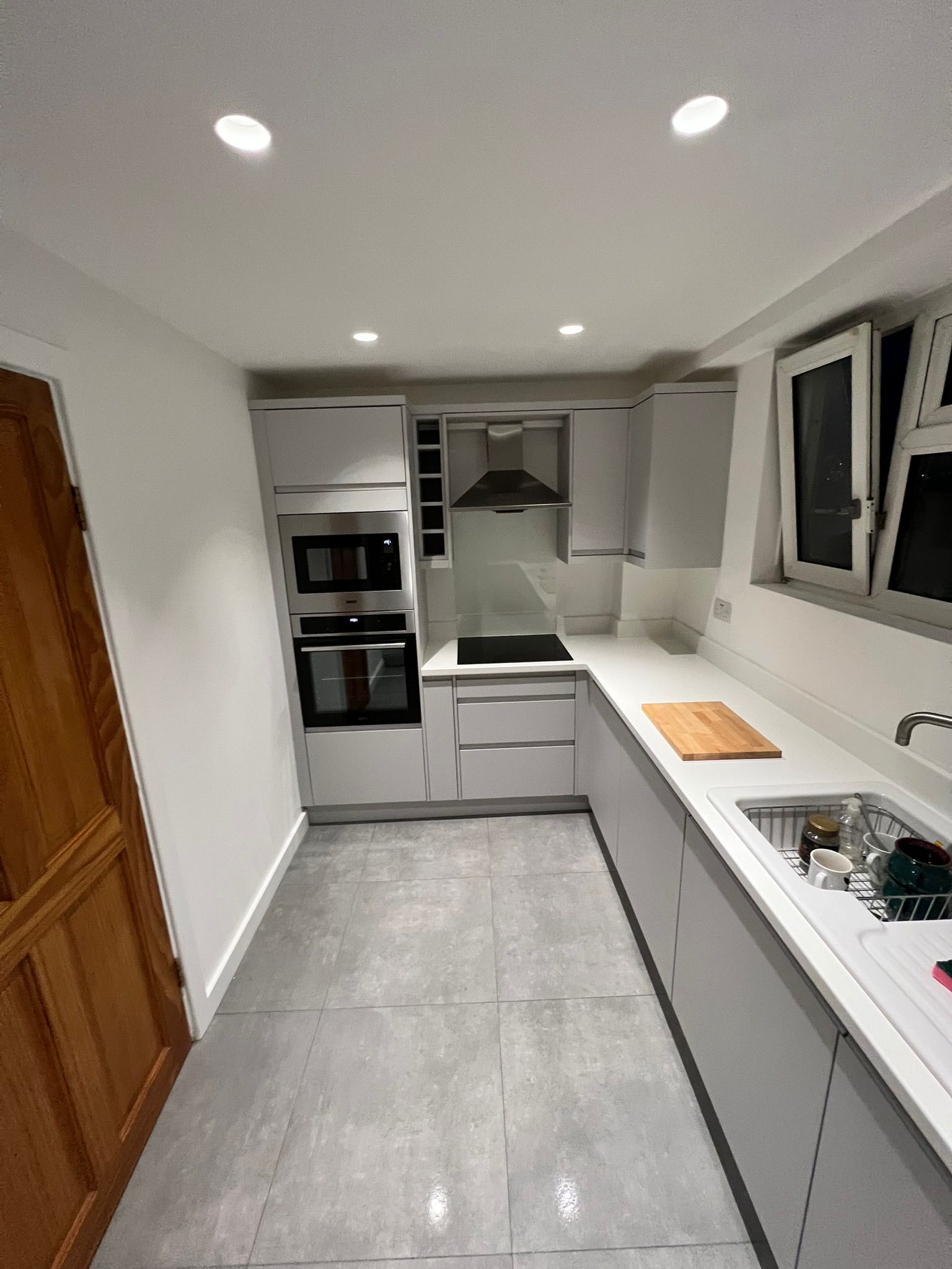 Kitchen layout and units
