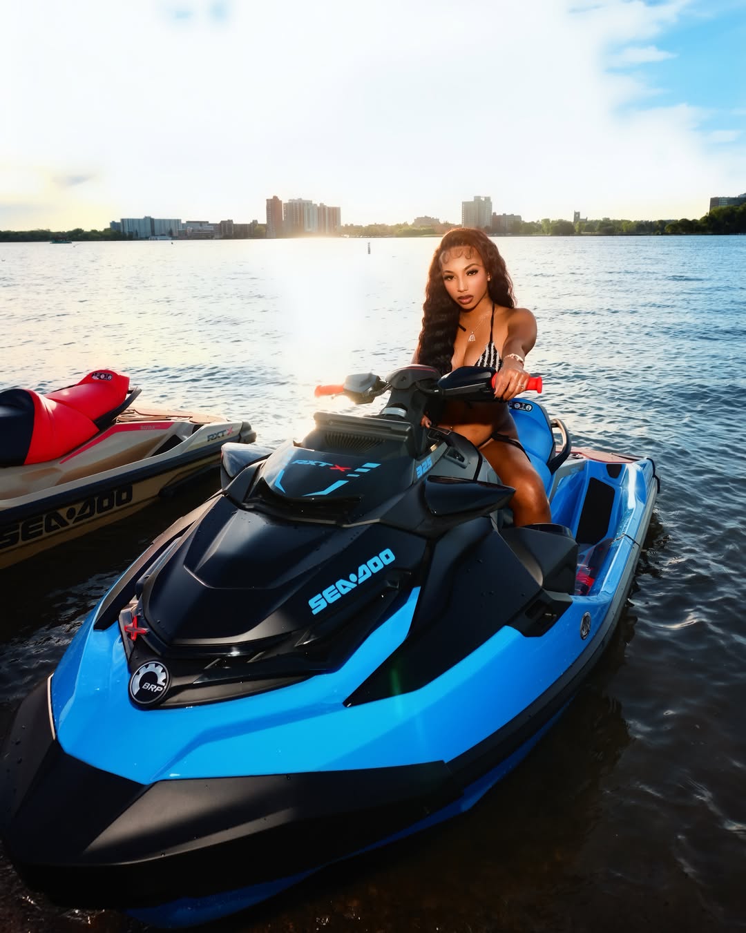 1-Hour Ride jet ski rental experience in Detroit - photo 4