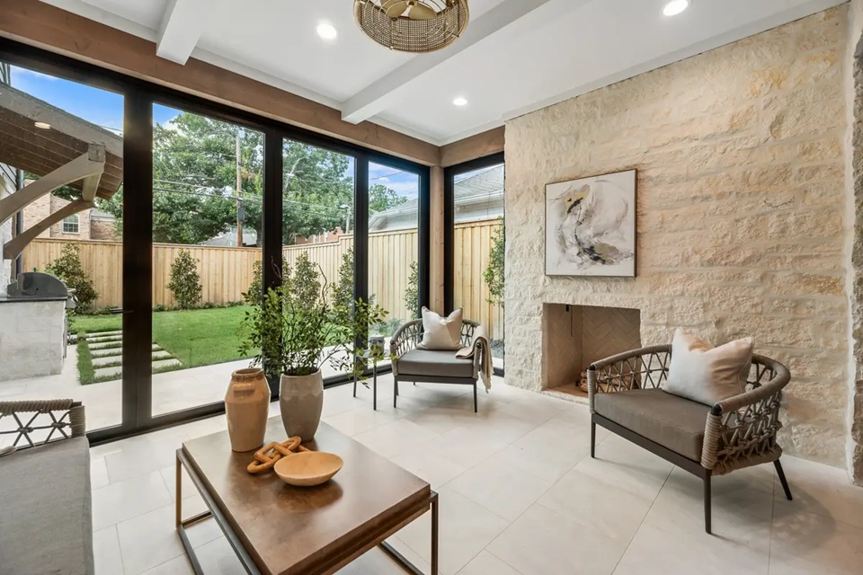 3224 Amherst Avenue - Image 3