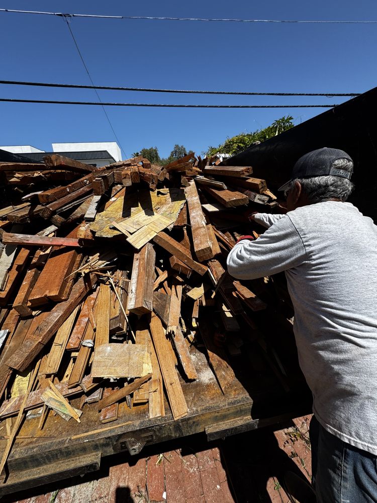 La Mesa Junk Removal Guide: Local Recycling Centers & Rules