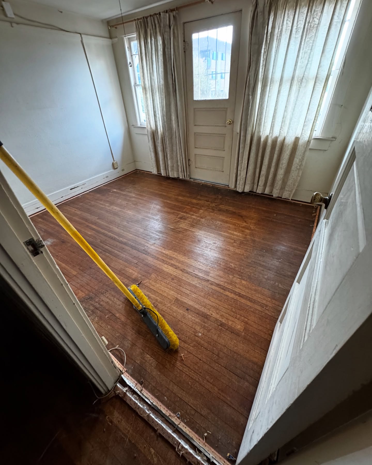 Professional property and estate cleanout services in San Diego