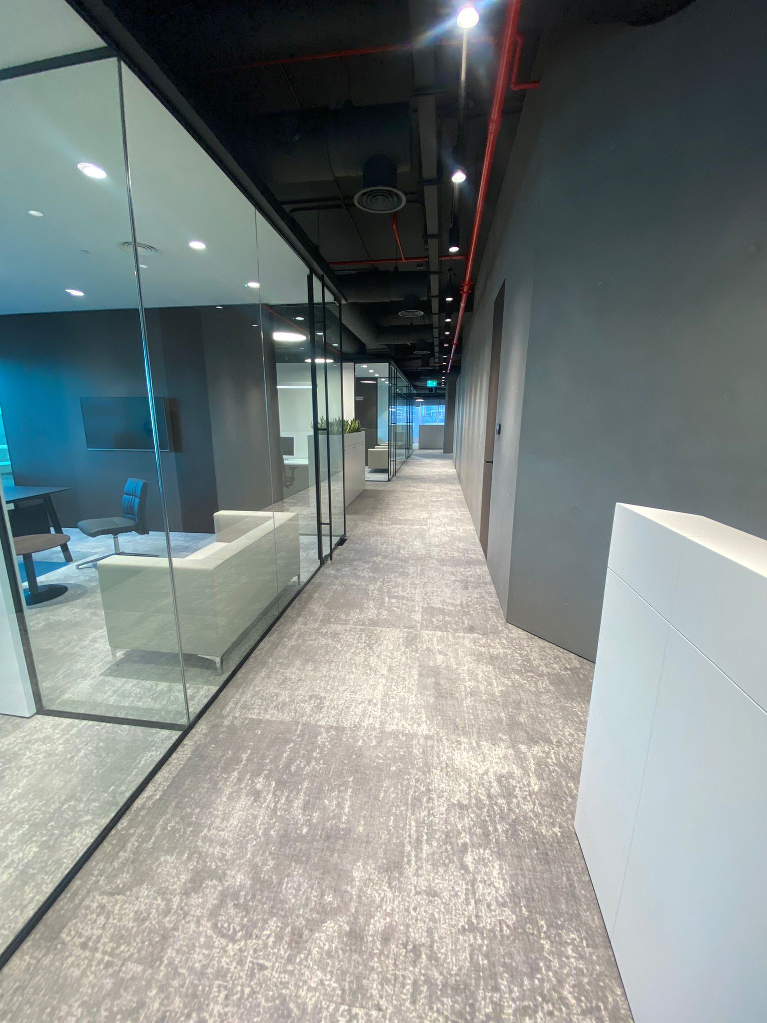 Al Khaleeji Bank modular flooring detail and pattern