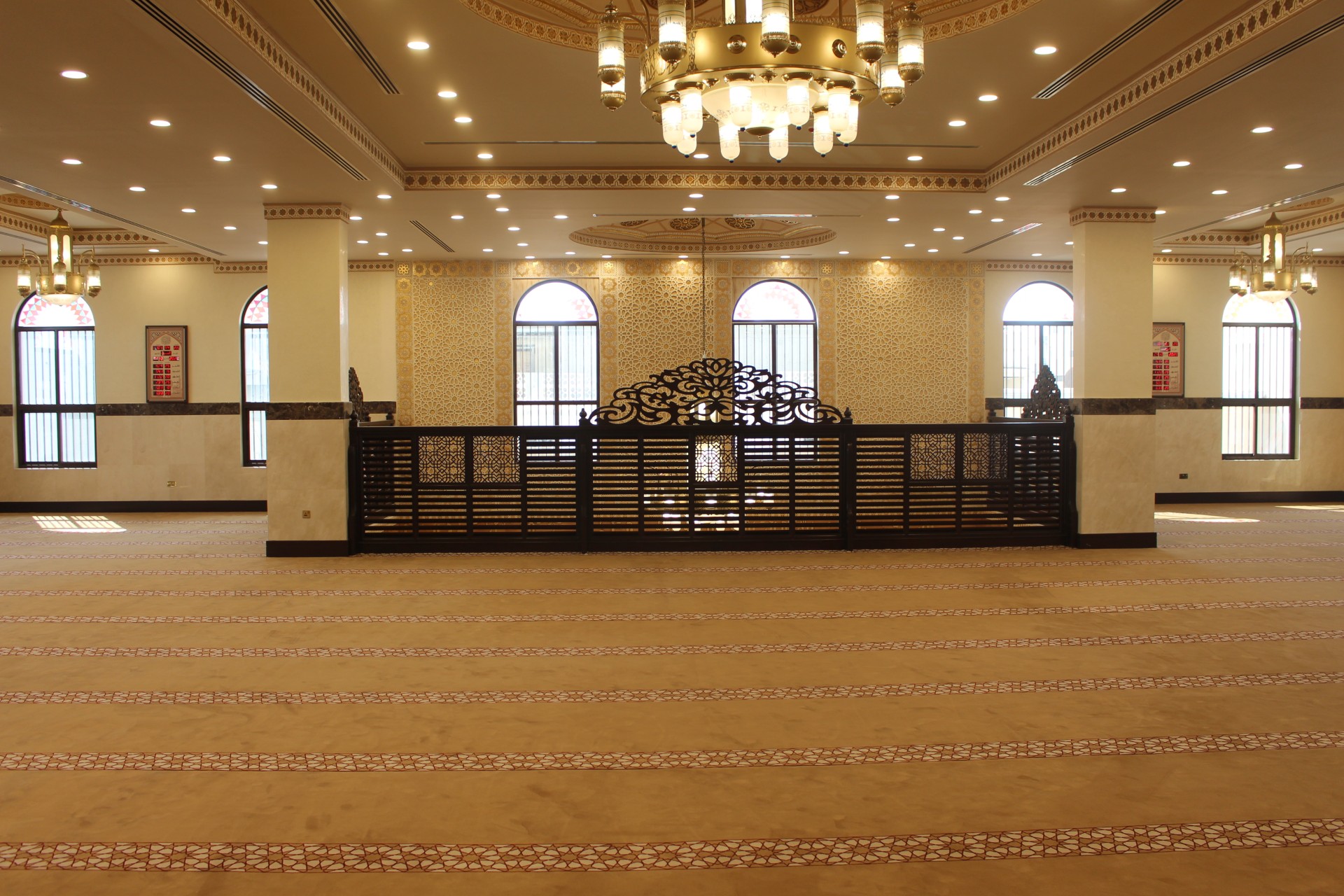 Fatima Al Hoty Mosque prayer hall carpet detail