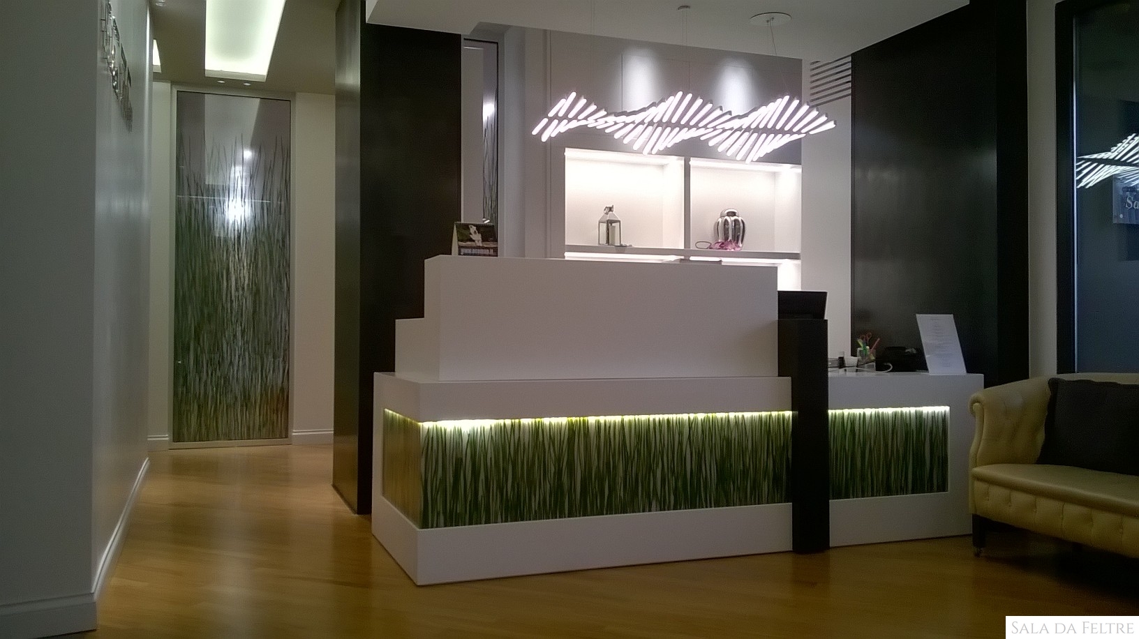 Nature in Interiors: DesignPanels and Barrilux Ceilings for Biophilic Design