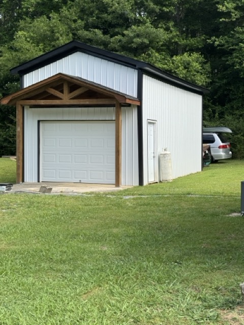Metal Garage Workshop in Alabama
