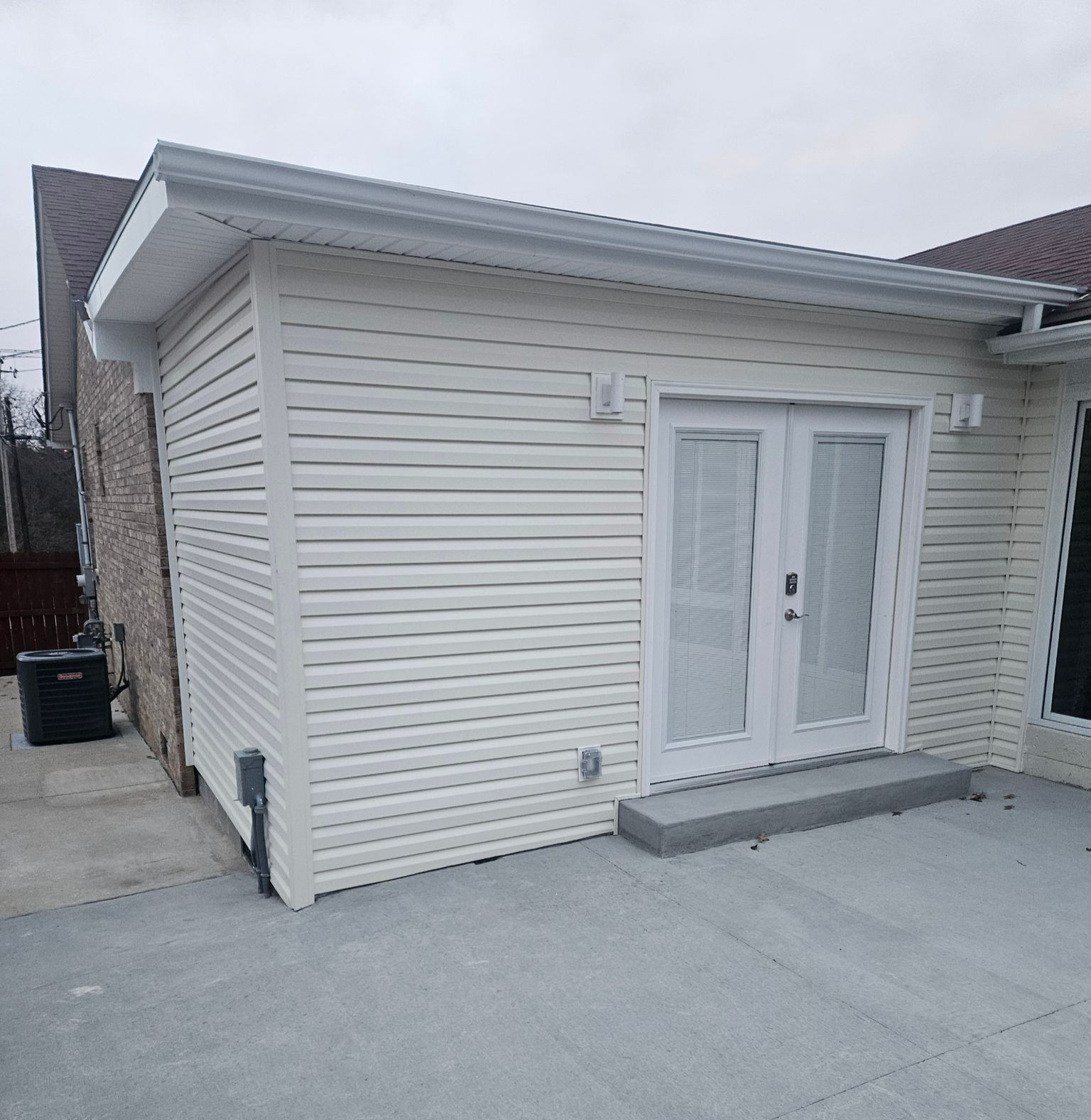 Gutter replacement and fascia repair by A Kingdom Construction Co.