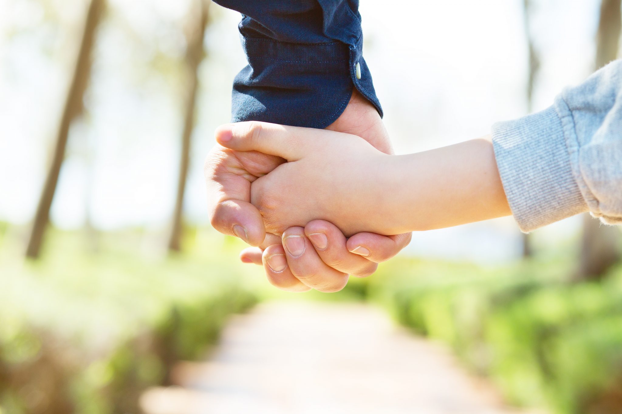 Hands holding