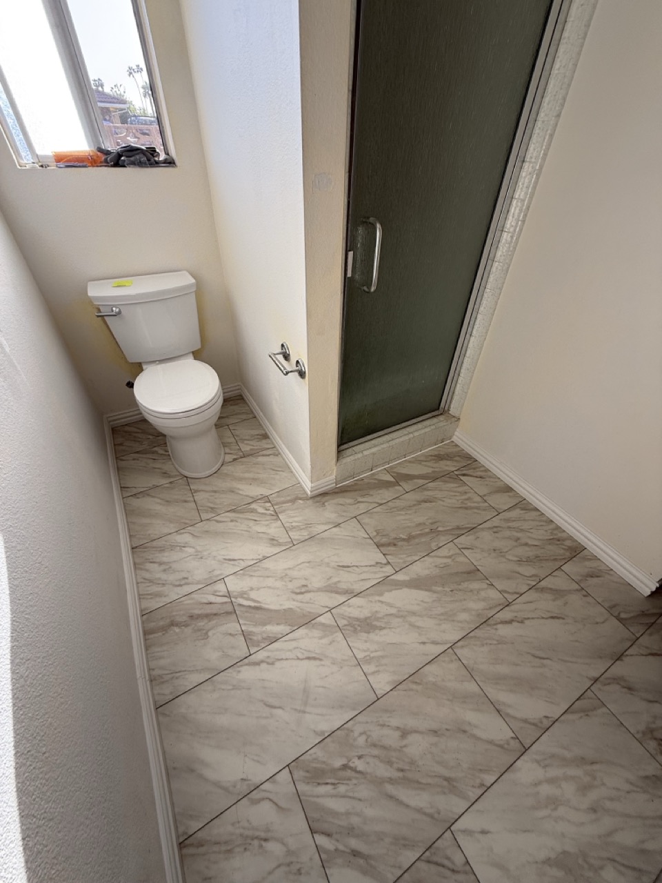Full Bathroom View