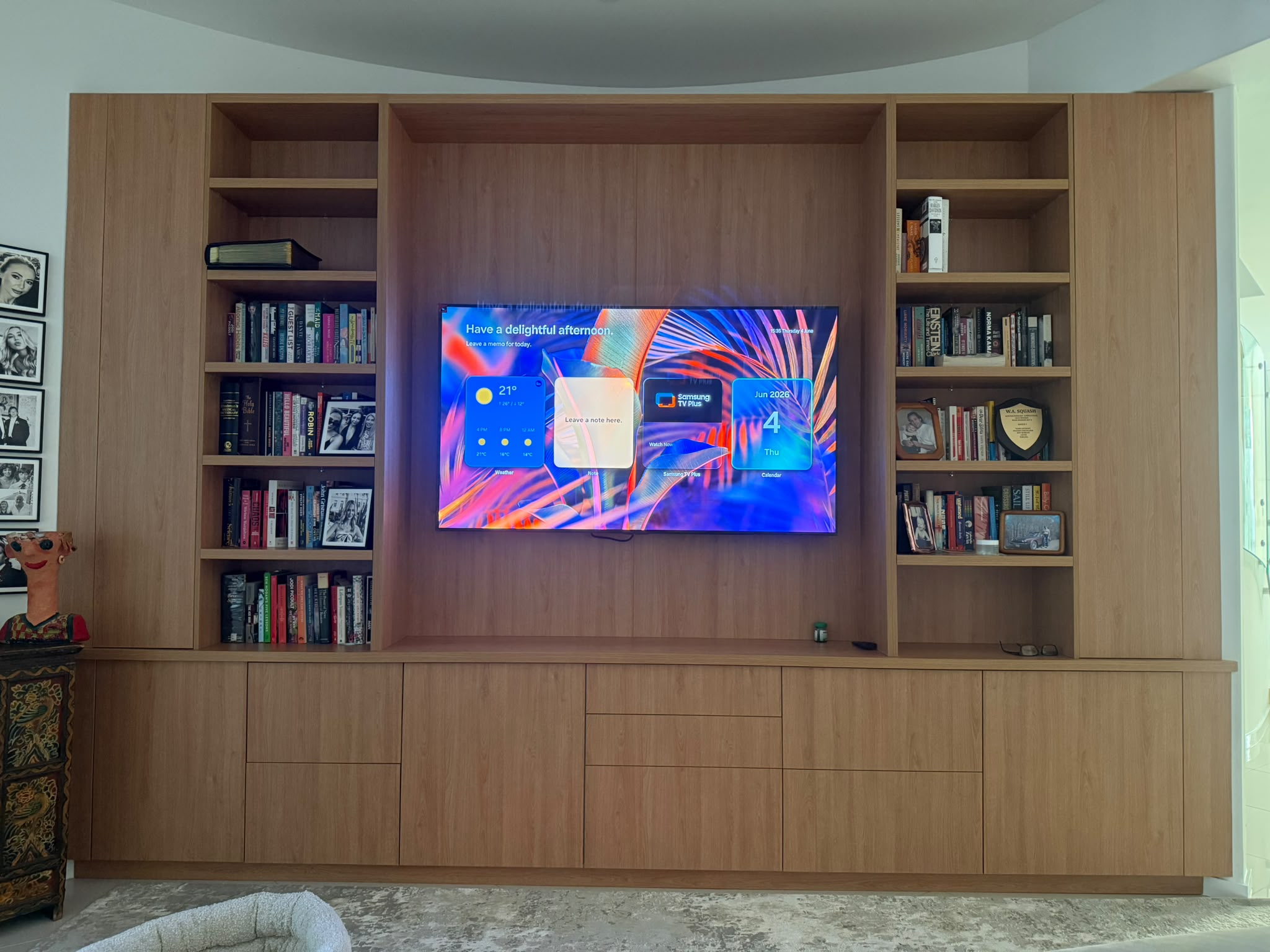Media & entertainment units