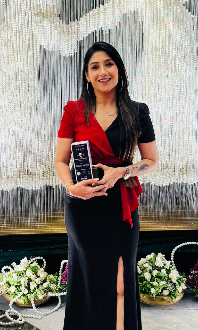 Meenakshi Kapoor - Celebrity Makeup Artist