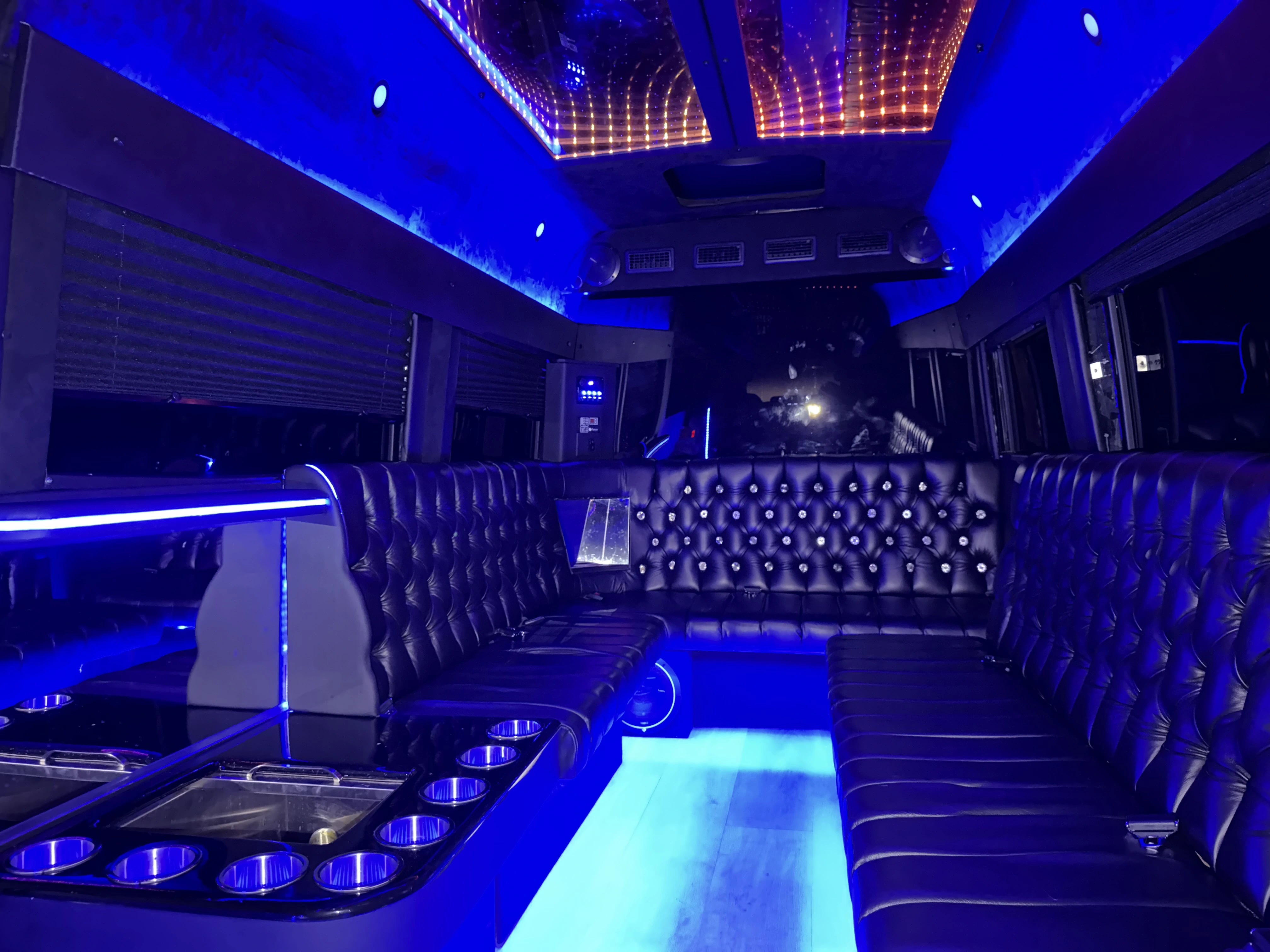 Mercedes Sprinter Limos, Executive & Vans view 7