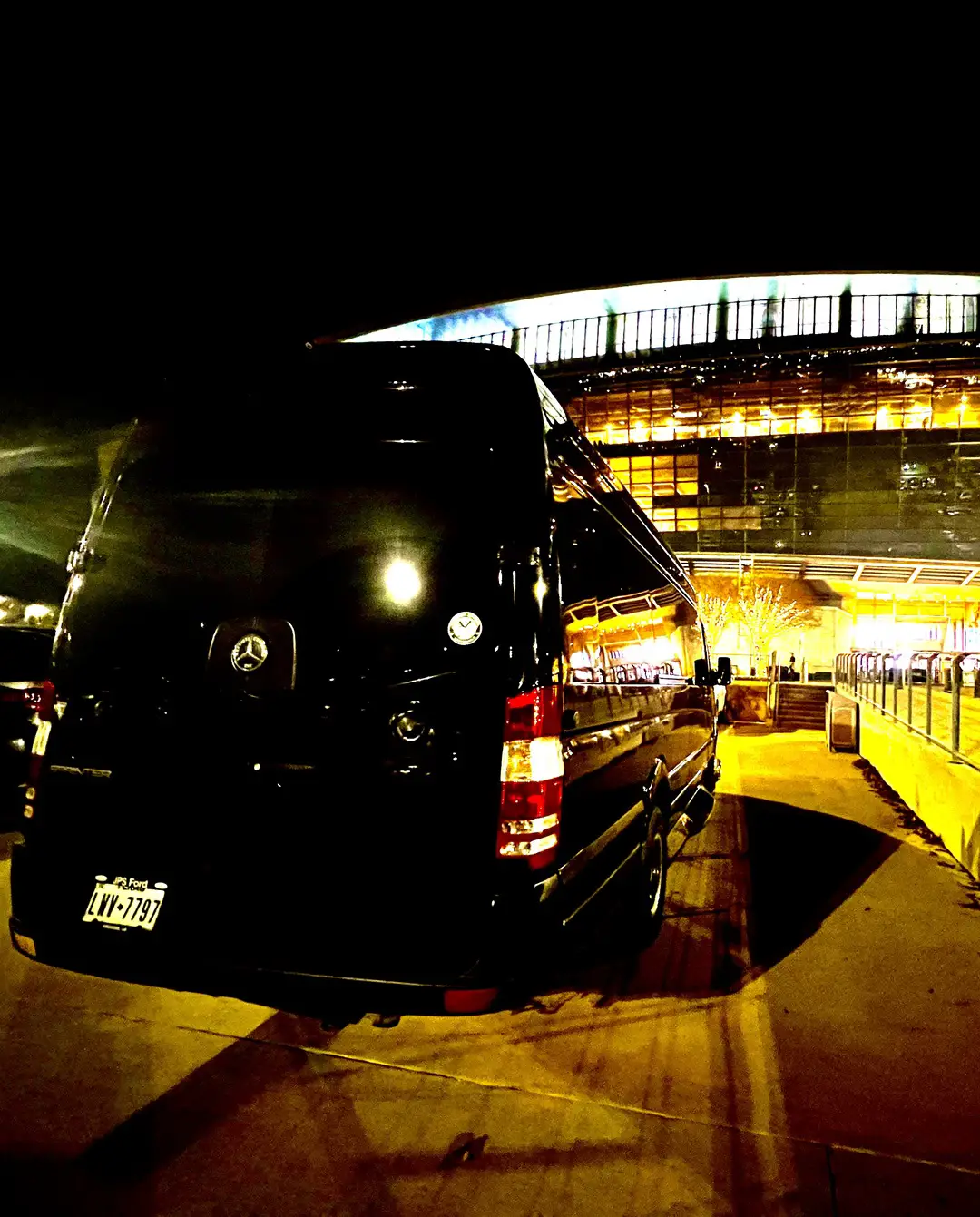 Mercedes Sprinter Limos, Executive & Vans view 4