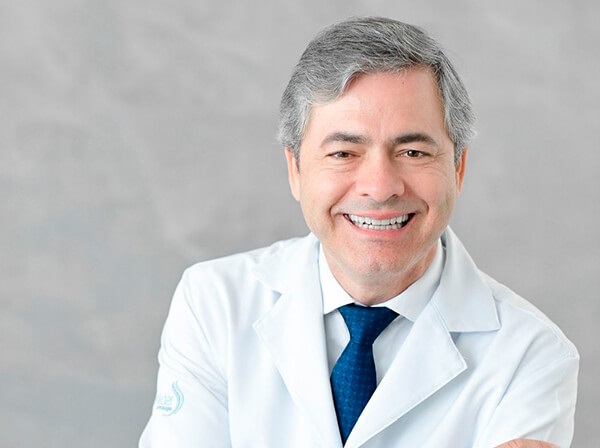Dr. Edison Schneider
