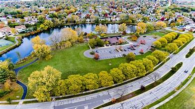 Living in Highland Park: A Community Guide