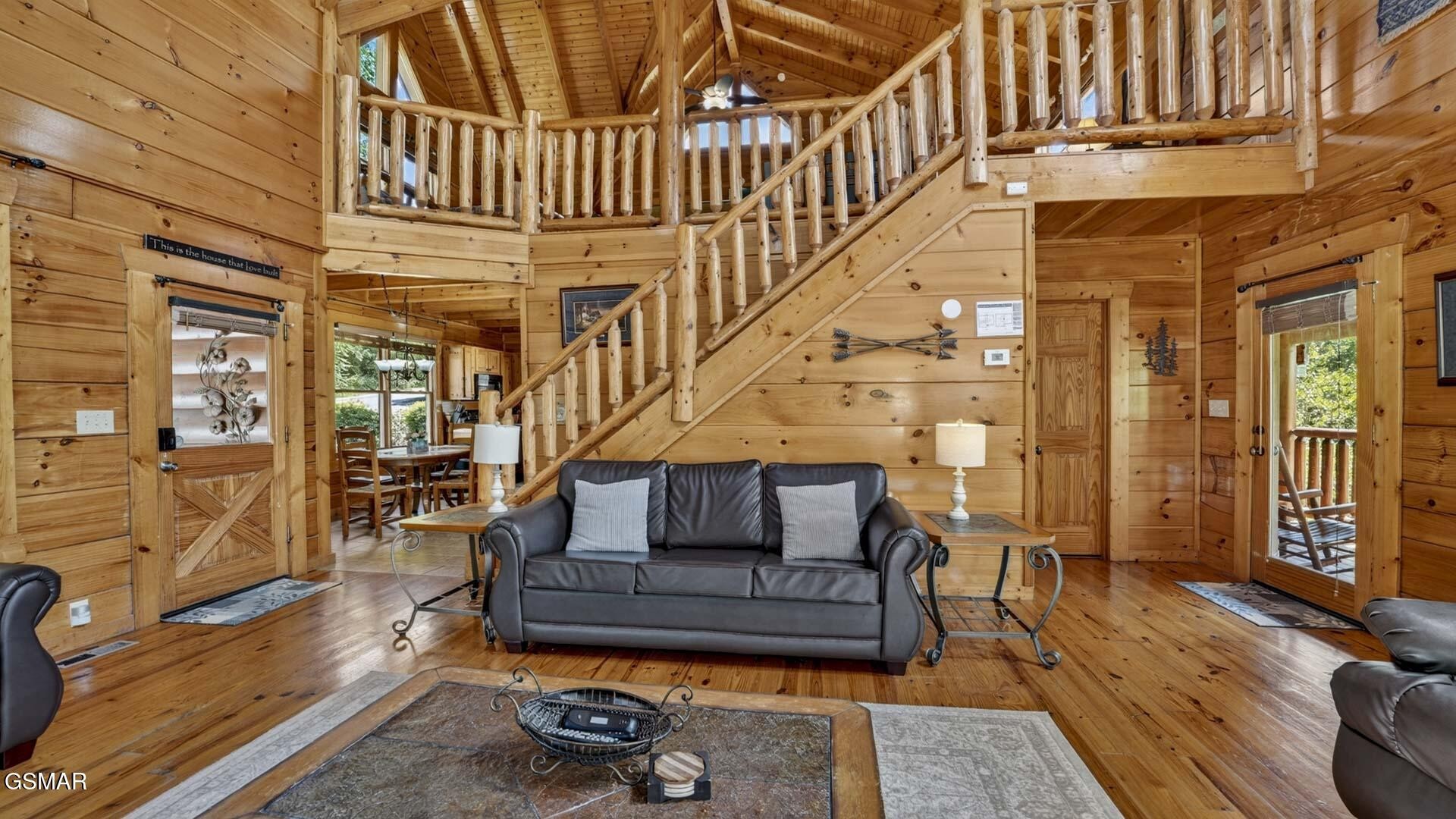1123 Towering Oaks Drive, photo 3 of 3