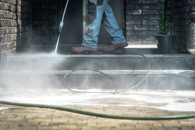 Hot Water Soft Wash Services in Southern Illinois by Restoration Connection