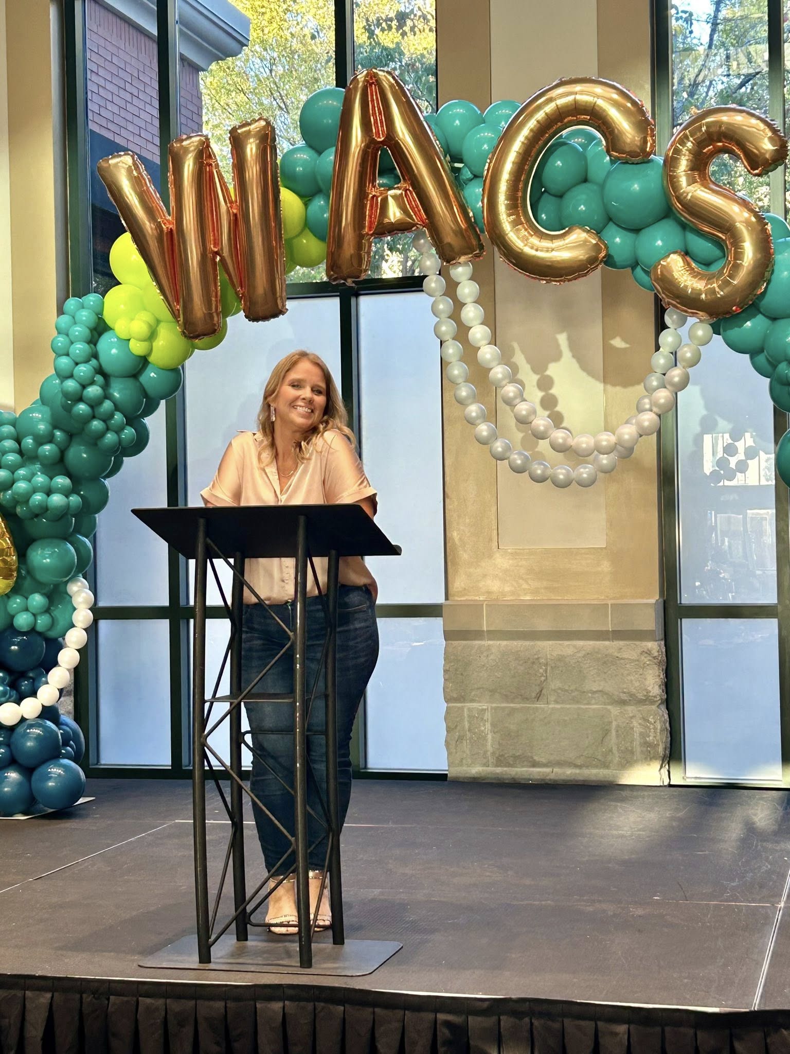 Jessica — Luxury Balloon Designer