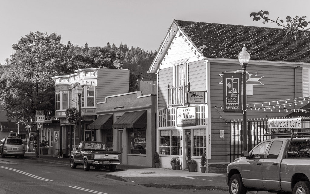 Gresham commercial real estate