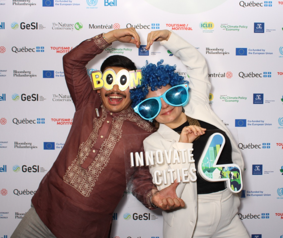 Corporate Event Photo - Montreal Photobooth Rental